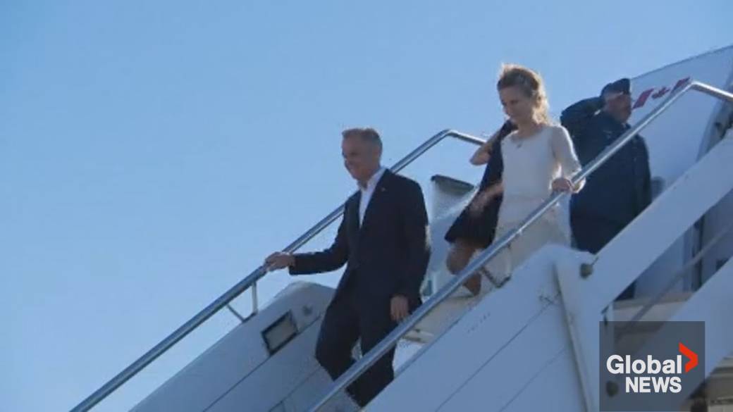 Click to play video: 'Carney arrives in Rome for Pope Leo XIV’s inaugural mass'