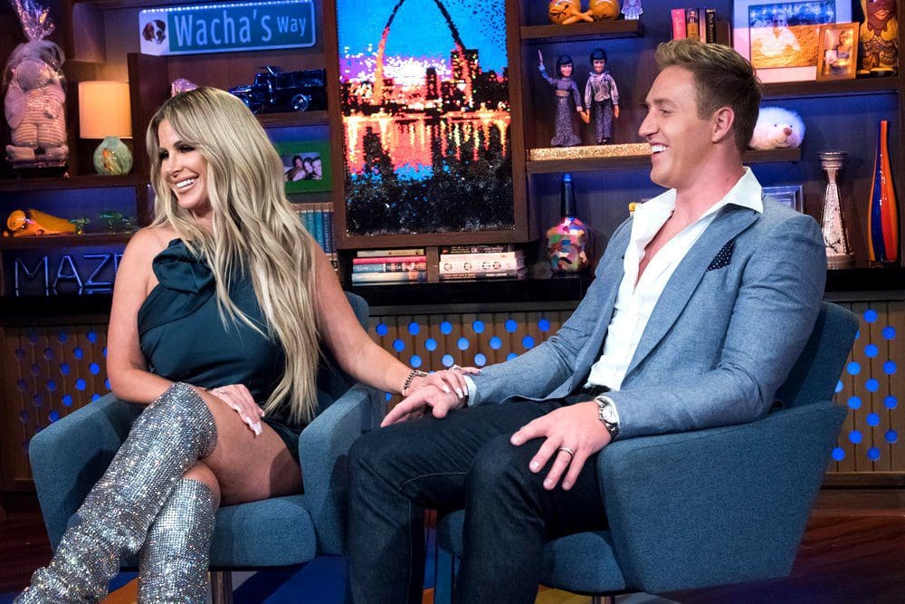 Kim Zolciak and Kroy Biermann Call Off Divorce Again Amid Explosive Allegations 7 kim zolciak kroy biermann smile and laugh while appearing on WWHL during their marriage