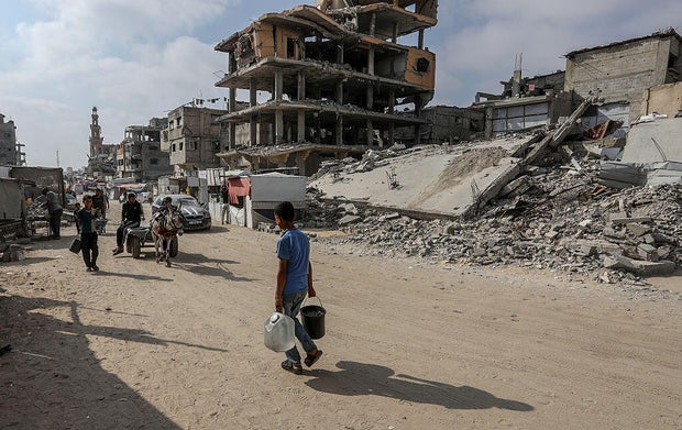 Water distributed to Palestinians in Khan Yunis city 