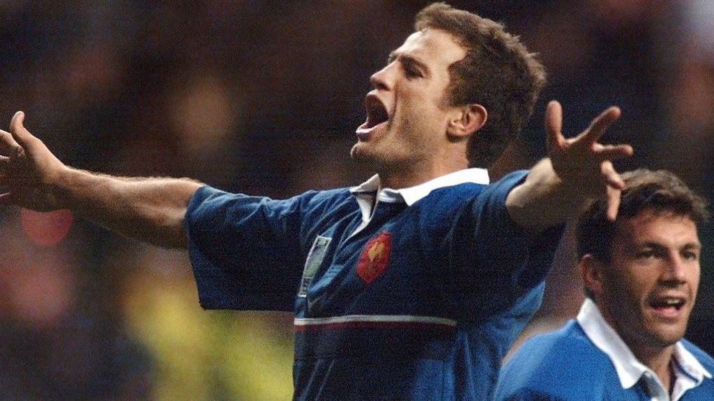 Fabien Galthie celebrates after France's win over New Zealand in the 1999 World Cup semi-final at Twickenham