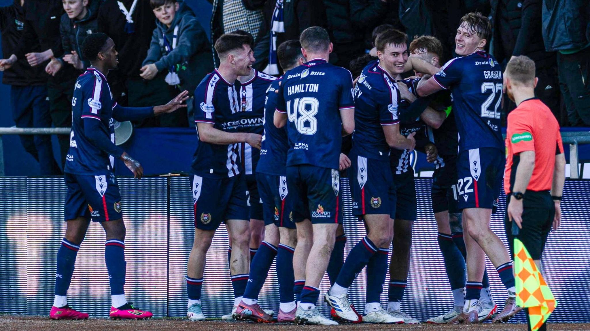 Dundee celebrate
