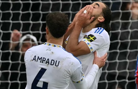 Leeds keep on track for survival despite Gudmundsson red card against Palace